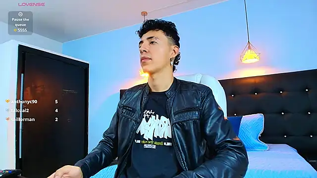 Lobo 17  online show from 02/13/25, 04:00