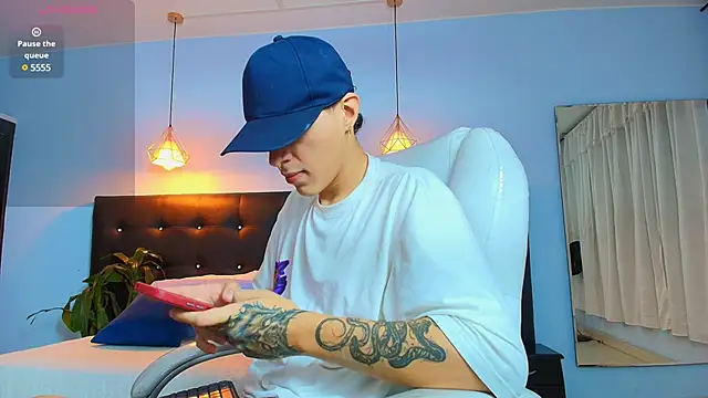 Lobo 17  online show from 03/08/25, 04:12