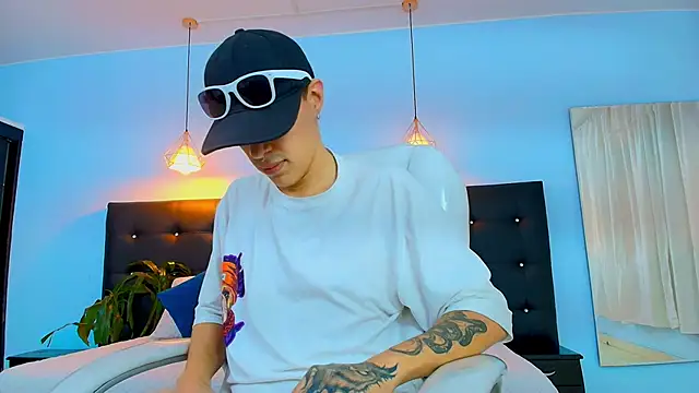 Lobo 17  online show from 03/15/25, 10:11