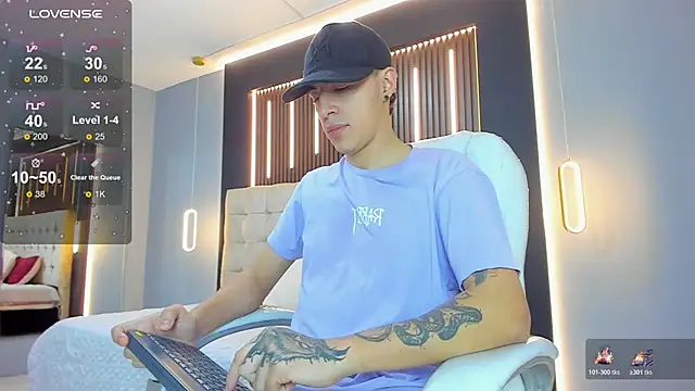 Lobo 17  online show from 03/14/26, 03:34