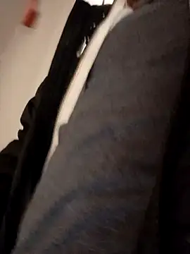 QcMisterv13 online show from 02/25/25, 05:52