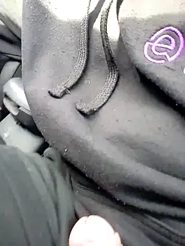 QcMisterv13 online show from 03/19/25, 08:54