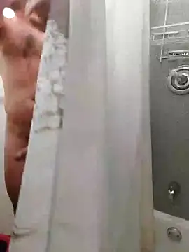 QcMisterv13 online show from 03/08/26, 07:56