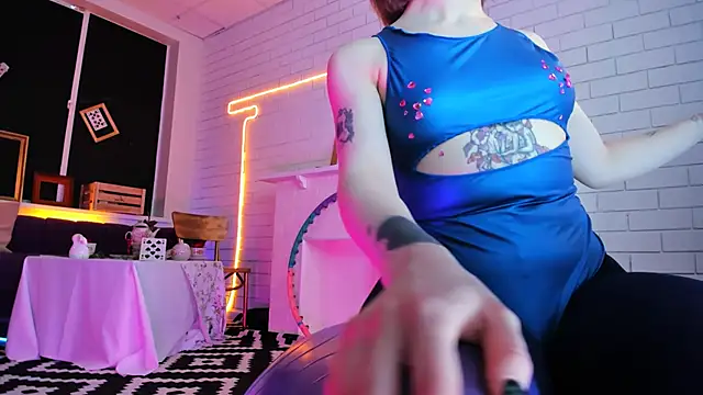 AphexQueen online show from 12/28/24, 06:18