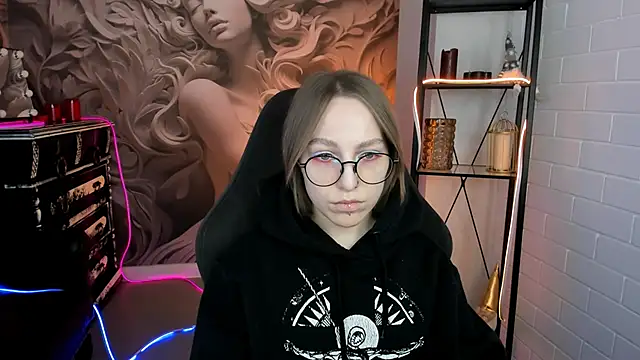 AphexQueen online show from 02/02/25, 05:15