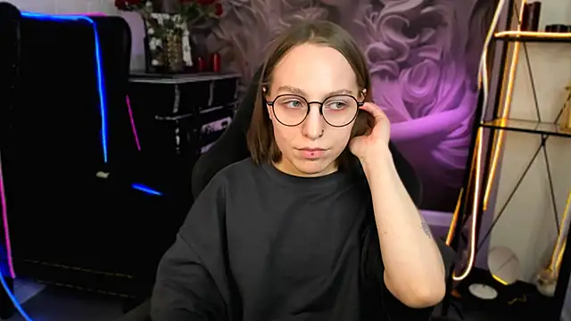 AphexQueen online show from 02/14/25, 07:12