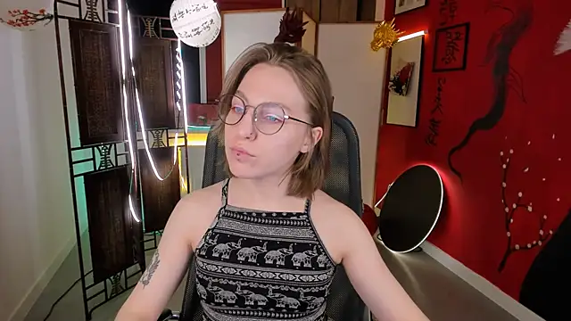 AphexQueen online show from 02/18/25, 09:10