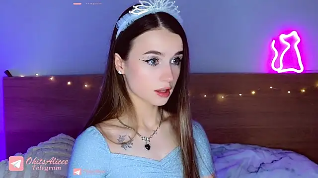 Snapshot of _OhitsMe chatting on 12/04/24, 08:45 OhitsMe online show from 12/04/24, 08:45