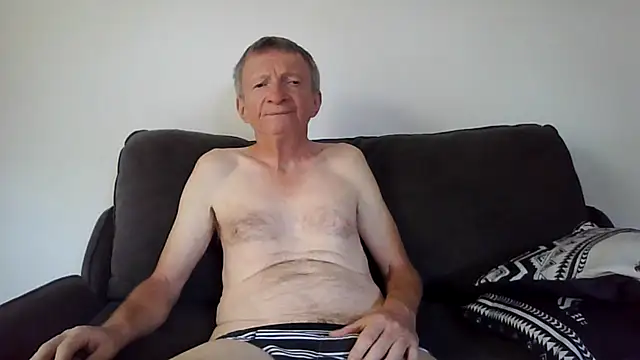 naturiste974 online show from 02/26/25, 08:59