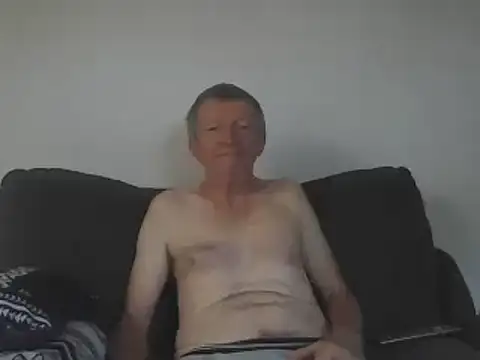 naturiste974 online show from 03/18/25, 09:09