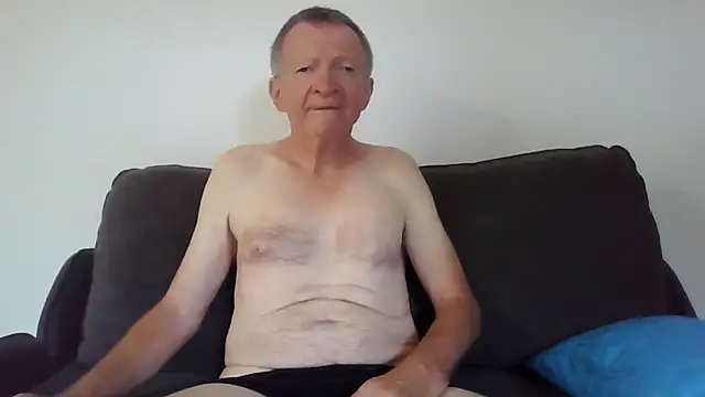 Snapshot of naturiste974 chatting on 02/26/26, 10:36 naturiste974 online show from 02/26/26, 10:36