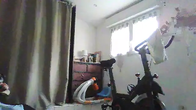 Snapshot of naturiste974 chatting on 05/19/26, 05:25 naturiste974 online show from 05/19/26, 05:25