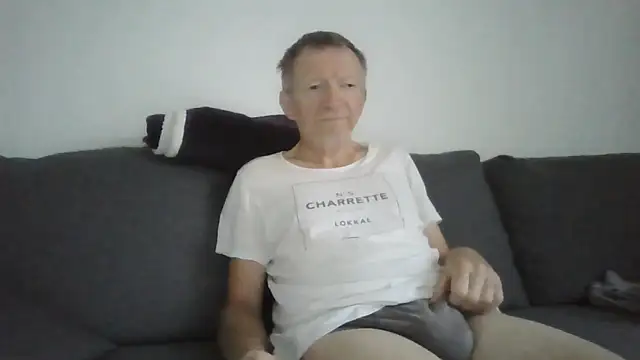 naturiste974 online show from 06/10/26, 04:45