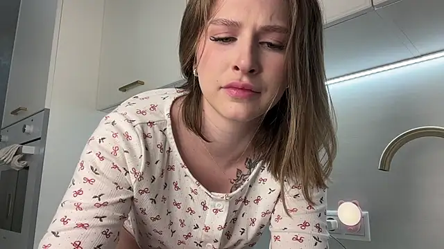 Snapshot of Scarlett_Florence chatting on 03/05/25, 07:38 Scarlett Florence online show from 03/05/25, 07:38