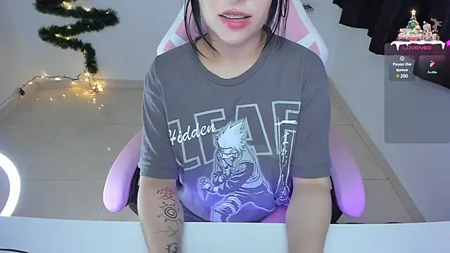 misshoneyxxx online show from 12/19/24, 03:07