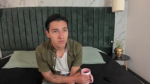 Andy Joy  online show from 04/04/26, 11:51