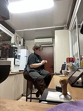 cinnabon  online show from 01/24/25, 03:13