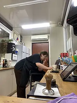 cinnabon  online show from 01/25/25, 03:09