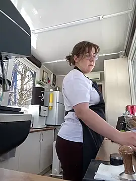 cinnabon  online show from 03/01/25, 08:13