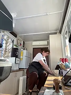 cinnabon  online show from 03/01/25, 11:17