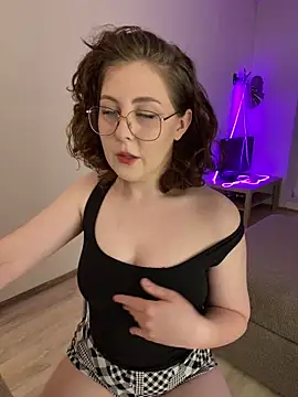 cinnabon  online show from 02/19/26, 06:04