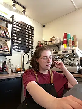 cinnabon  online show from 04/22/26, 01:23