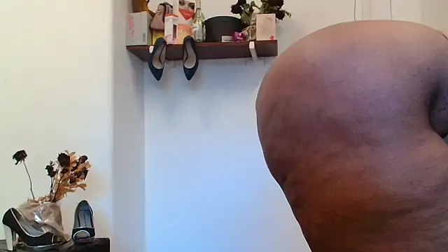 xTALLSEXYBUMx online show from 09/17/25, 06:04