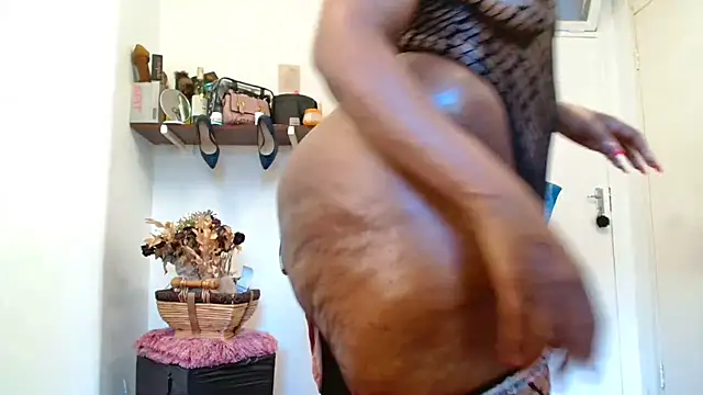 xTALLSEXYBUMx online show from 02/01/26, 06:01