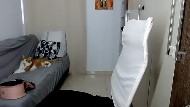 Laura-pervert online show from 10/13/25, 10:32