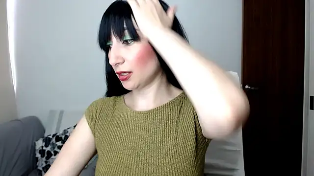 Snapshot of Laura-pervert chatting on 06/09/26, 10:10 Laura-pervert online show from 06/09/26, 10:10