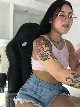 emily 22x online show from 02/25/25, 11:22