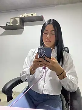 emily 22x online show from 03/18/25, 12:16