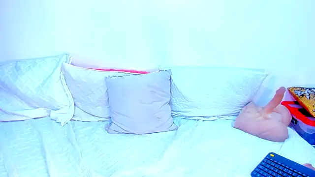 Snapshot of cookplleaser chatting on 12/21/24, 05:18 cookplleaser online show from 12/21/24, 05:18