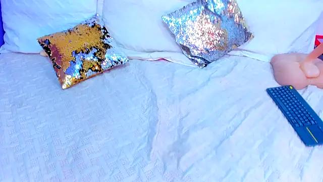 Snapshot of cookplleaser chatting on 01/25/25, 12:58 cookplleaser online show from 01/25/25, 12:58