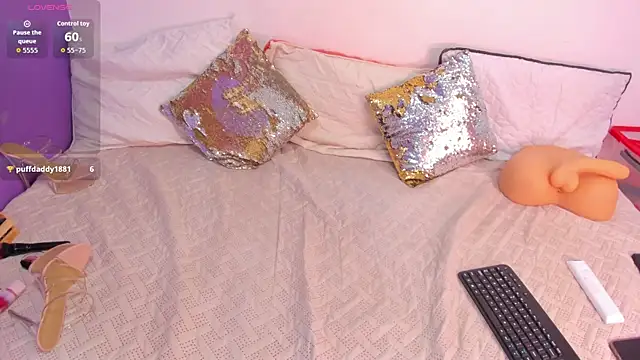 Snapshot of cookplleaser chatting on 11/05/25, 11:43 cookplleaser online show from 11/05/25, 11:43