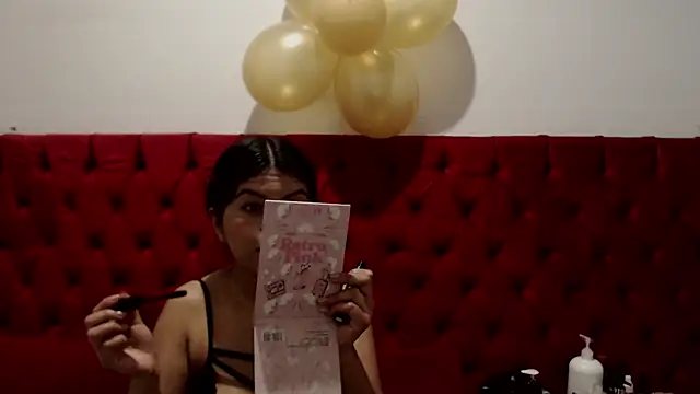 CarolineBrunx online show from 02/01/25, 03:41