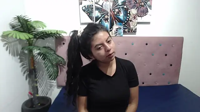 CarolineBrunx online show from 03/15/25, 04:35