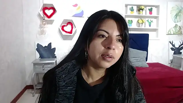 CarolineBrunx online show from 11/02/25, 04:37