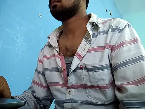 Ishan003 online show from 12/19/25, 04:52