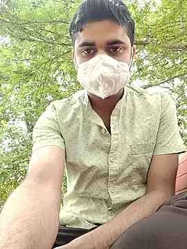 Ishan003 online show from 04/28/26, 02:49