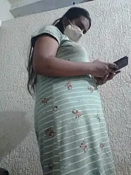 Priya Strip online show from 06/10/26, 06:51