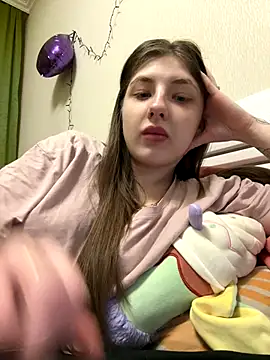 Snapshot of sexyy_girl_ chatting on 12/16/25, 02:11 sexyy girl online show from 12/16/25, 02:11