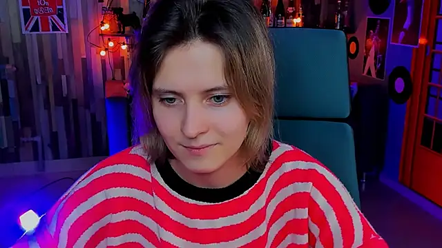 Snapshot of LolaAsmus chatting on 01/08/25, 11:10 LolaAsmus online show from 01/08/25, 11:10