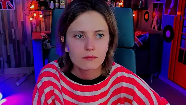 Snapshot of LolaAsmus chatting on 01/08/25, 02:14 LolaAsmus online show from 01/08/25, 02:14