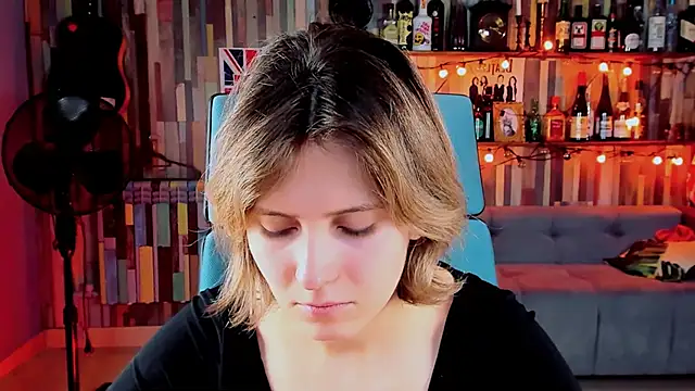 Snapshot of LolaAsmus chatting on 01/11/25, 05:10 LolaAsmus online show from 01/11/25, 05:10