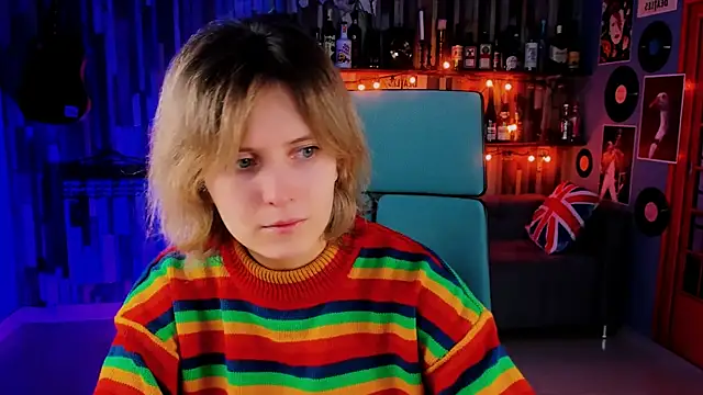 Snapshot of LolaAsmus chatting on 01/17/25, 05:11 LolaAsmus online show from 01/17/25, 05:11