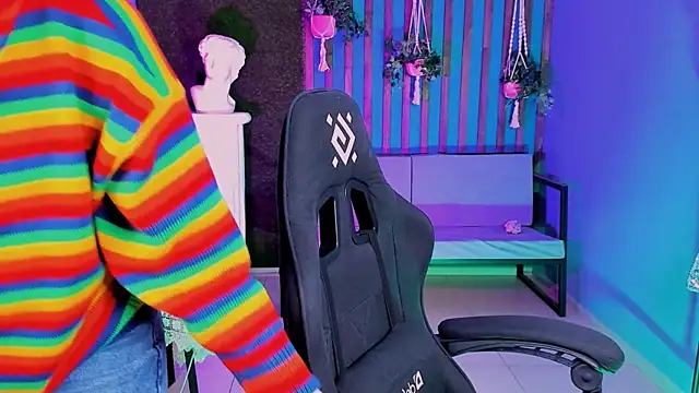 Snapshot of LolaAsmus chatting on 01/18/25, 05:10 LolaAsmus online show from 01/18/25, 05:10