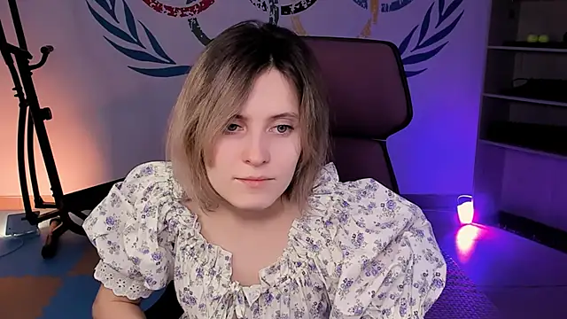 Snapshot of LolaAsmus chatting on 01/22/25, 09:02 LolaAsmus online show from 01/22/25, 09:02