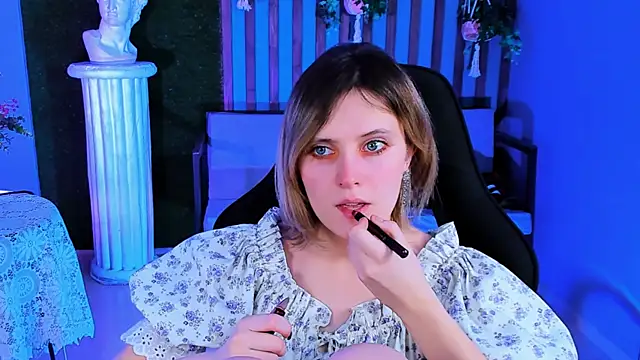 Snapshot of LolaAsmus chatting on 01/23/25, 11:15 LolaAsmus online show from 01/23/25, 11:15