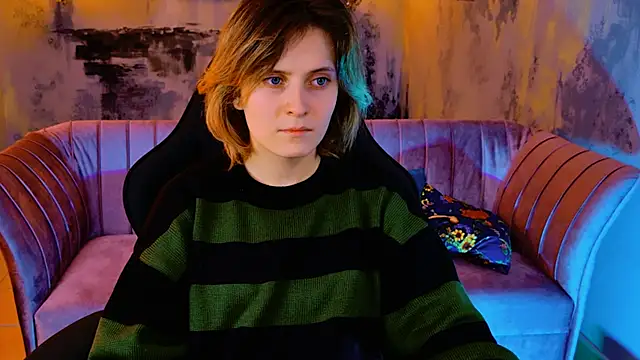 Snapshot of LolaAsmus chatting on 01/29/25, 02:32 LolaAsmus online show from 01/29/25, 02:32